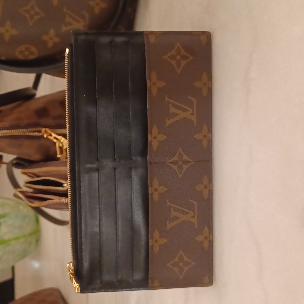Authentic Louis Vuitton card holder